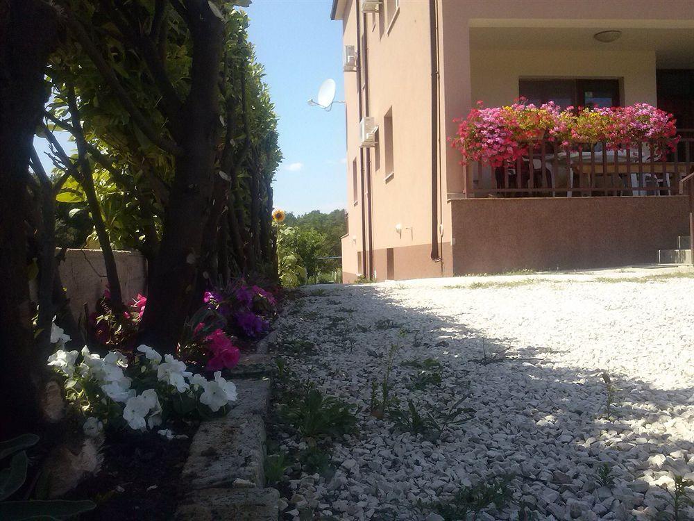 Pansion Ivanka Barac Medugorje Bagian luar foto